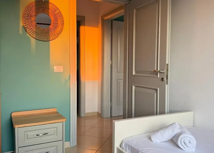 Mali I Robit Seaview 公寓