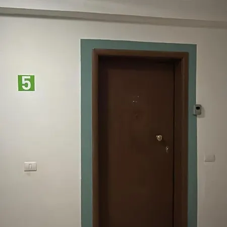 Mali I Robit Seaview Appartement Golem (Tirana)