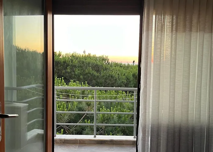 Mali I Robit Seaview Golem (Tirana)